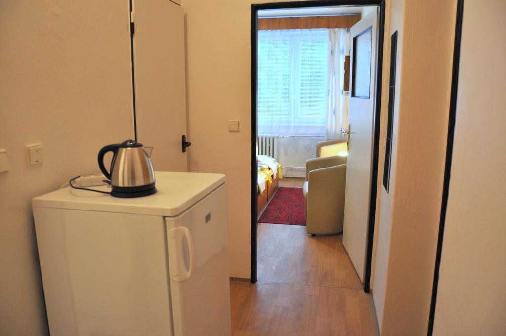 برنو Hotel Komarov المظهر الخارجي الصورة
