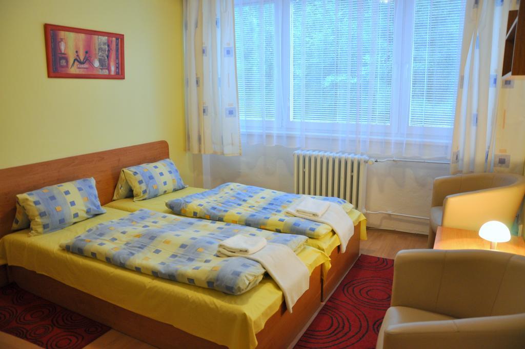 برنو Hotel Komarov المظهر الخارجي الصورة