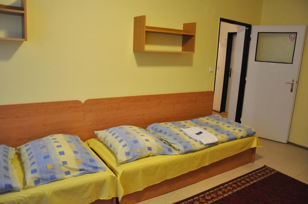 برنو Hotel Komarov المظهر الخارجي الصورة