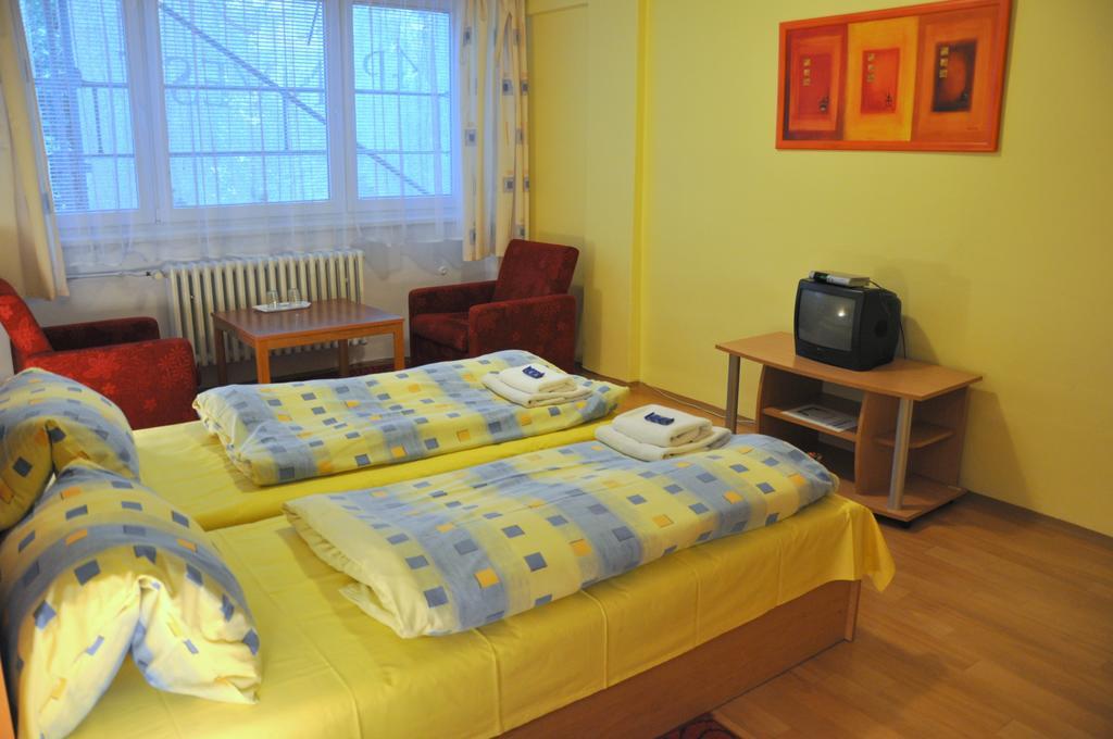 برنو Hotel Komarov المظهر الخارجي الصورة