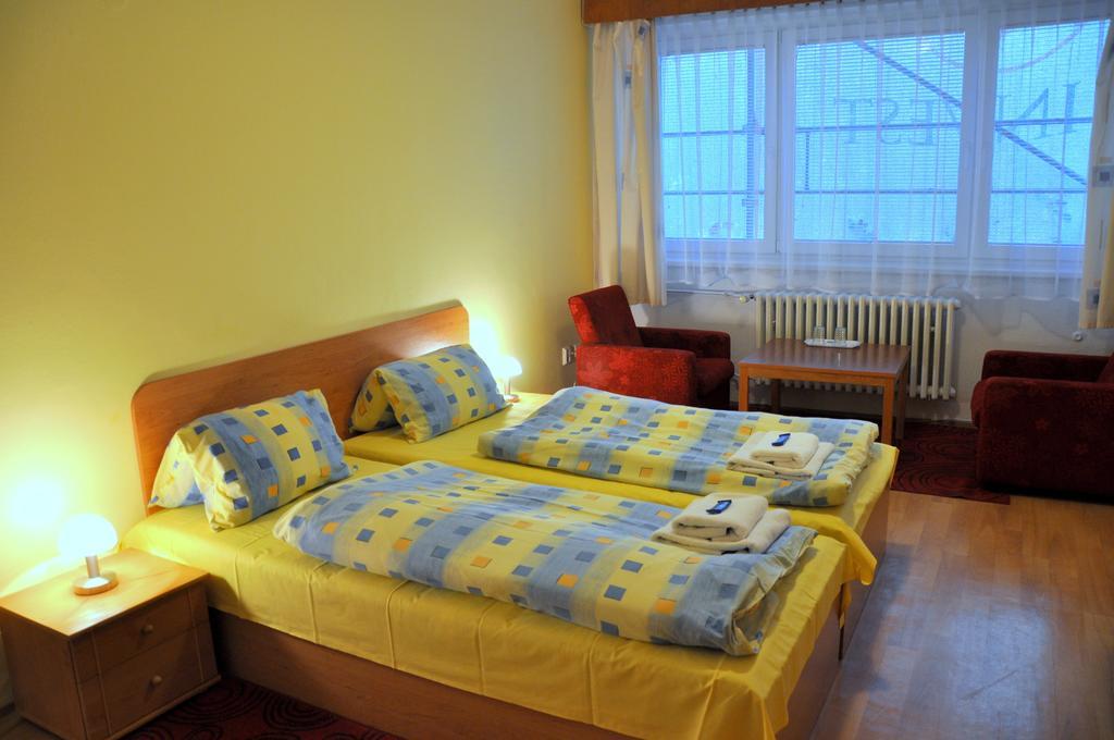برنو Hotel Komarov المظهر الخارجي الصورة