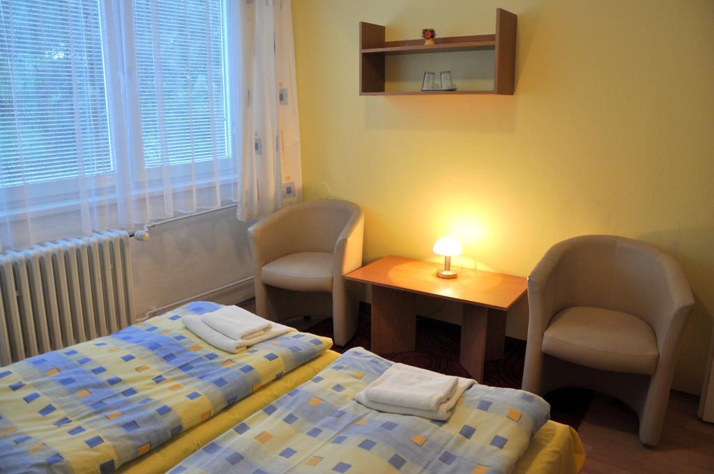 برنو Hotel Komarov المظهر الخارجي الصورة