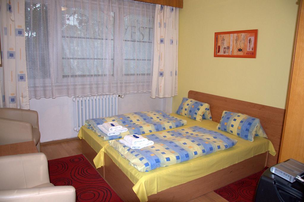 برنو Hotel Komarov الغرفة الصورة